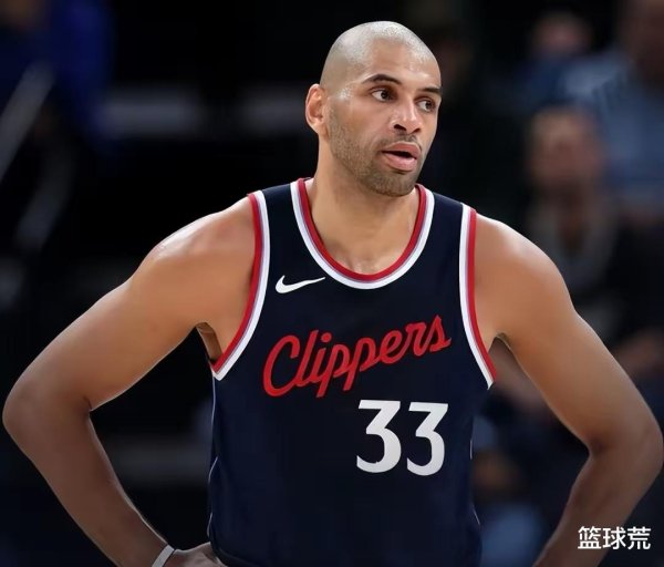 Pelinka quá đáng khinh! Lan tr