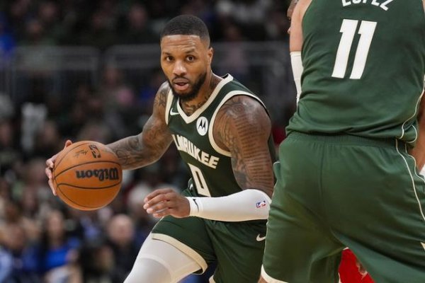 Lillard đã bị cắt! Spears: Đây