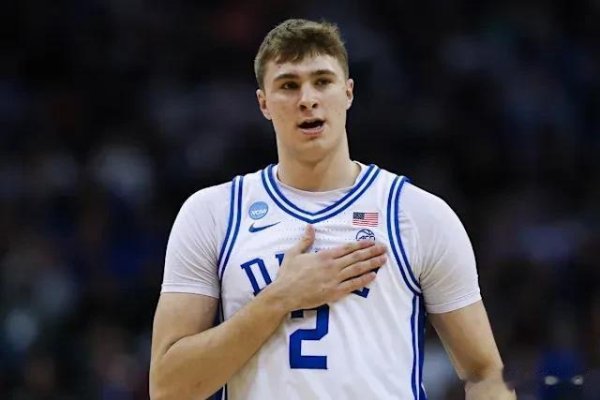 Tại sao Mavericks chọn anh t