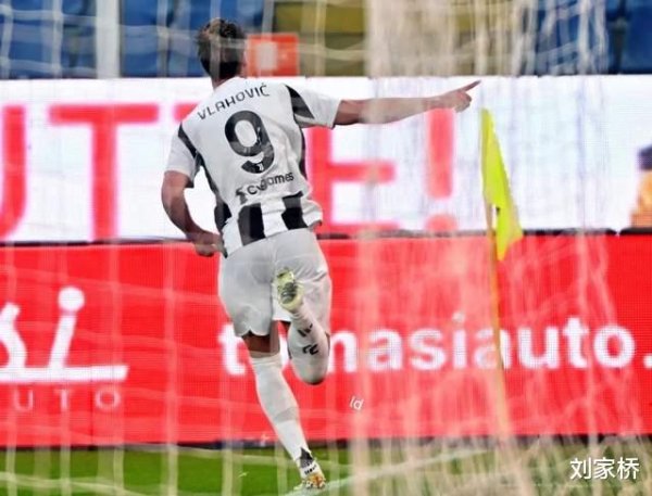 Juventus đang cố gắng chia t
